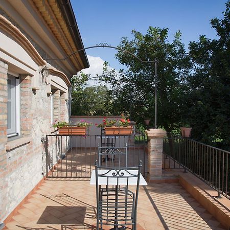 Don Carlo Agriturismo Di Charme Bio Villa Le Pioppe Exterior photo
